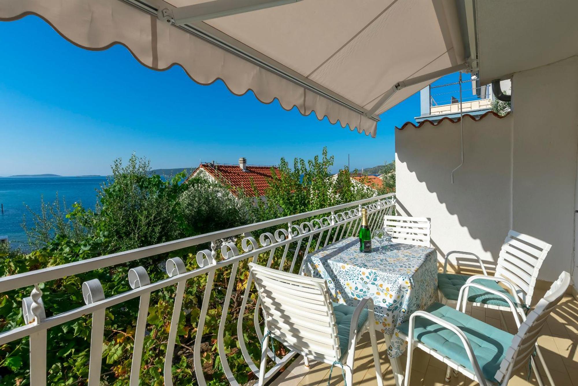 Apartments Marija Donji Okrug  Exterior photo